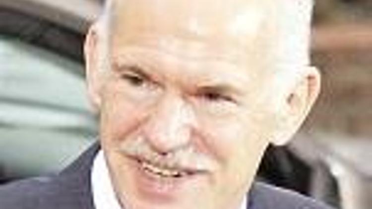 Papandreu’dan bütçe resti: Herkes kararlı olduğumuzu görecek
