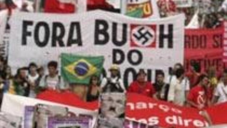 Bush, Brezilyada protesto edildi