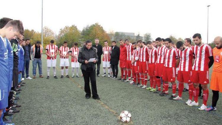 İsmail ve Emre’ye saygı duruşu