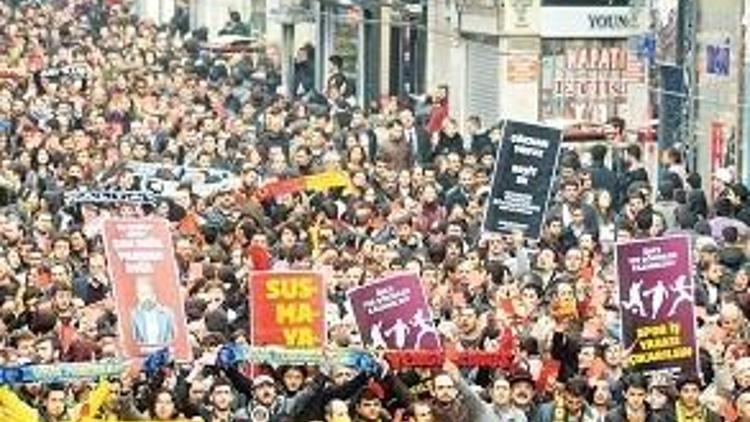 Galatasaray yürüyüşü
