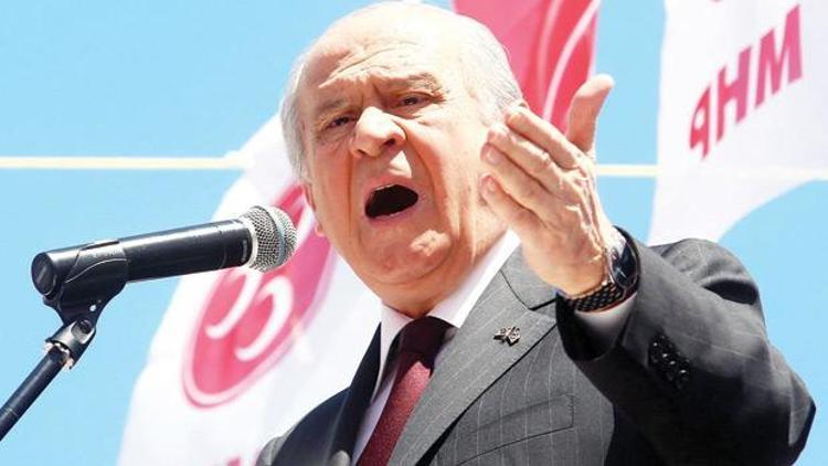 MHP lideri Bahçeli: Çıbanın başı kaçak sarayda