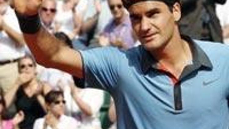 Federer ve Nadal kolay geçti