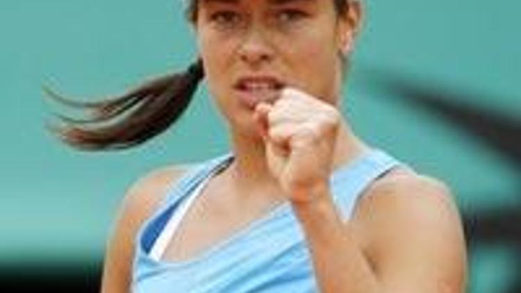 Ana Ivanovic 3. tura yükseldi