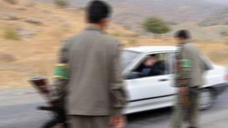 PKKlılar Bingöl-Erzurum karayolunu kesti
