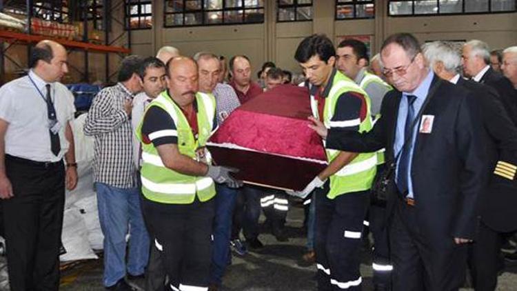 THY pilotu Mehmet Gerçekin cenazesi Bişkekten getirildi