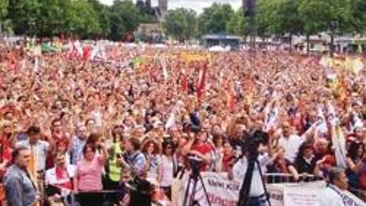 Köln’de 40 binlik Gezi eylemi