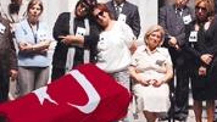 Özgürlük savaşçısı toprağa verildi