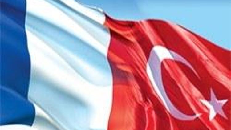 Türkiyeye gitmeden ikamet belgenizi yenileyin