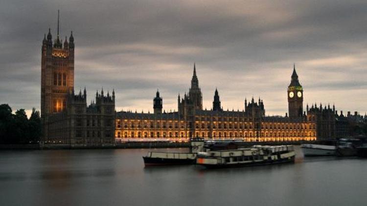 İngiltere Parlamento binası düğün mekanı oluyor