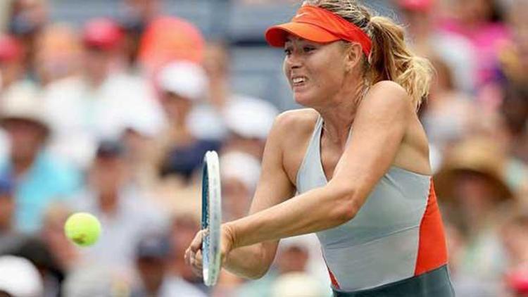 Sharapova’ya bir haller oldu