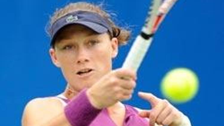 Stosur galibiyetle başladı