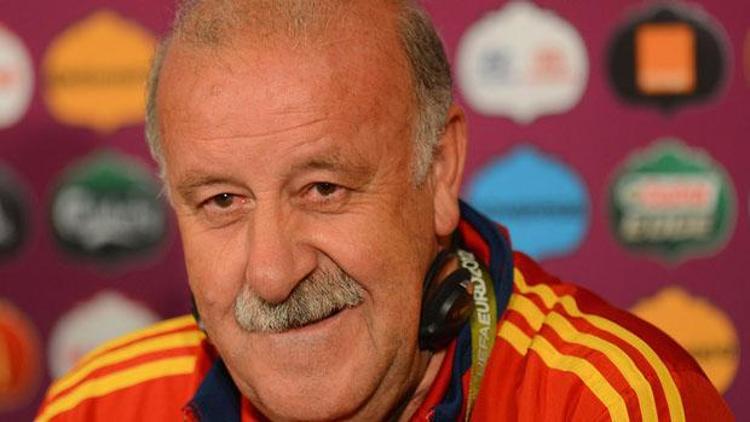 İspanya, Del Bosque ile yola devam dedi