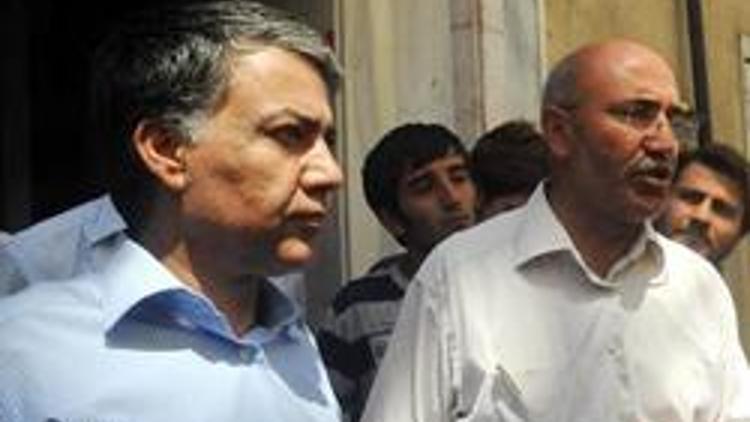 CHPli vekil: Abdullah Cömertin posteri suç delili sayıldı