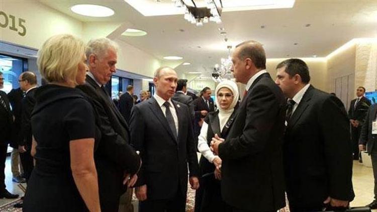 Rusya Devlet Başkanı Putin ve Cumhurbaşkanı Erdoğan tebrikten sonra ilk kez görüştü
