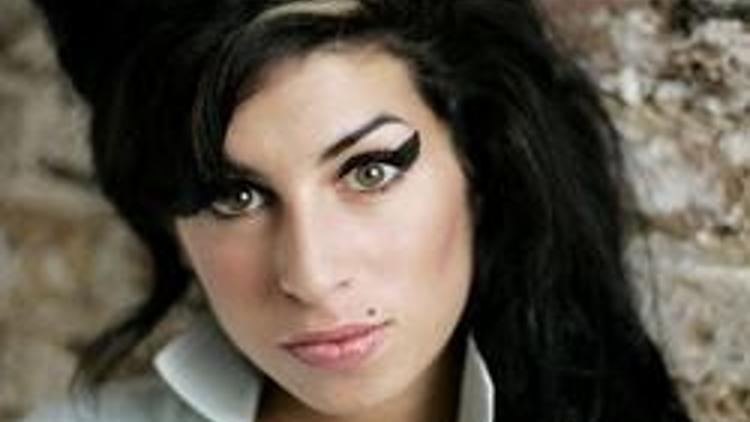 Amy Winehouseun ağabeyi konuştu