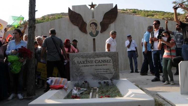 Paris’te öldürülen PKK’lı Sakine Cansız için Tunceli’de anıt mezar yaptırıldı