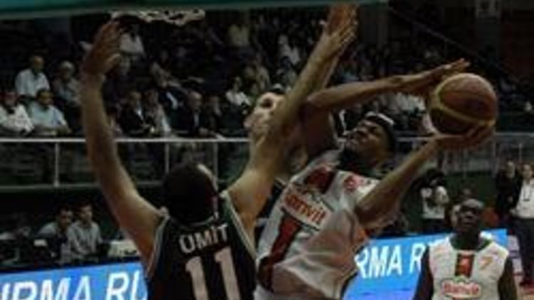 Banvit işi bitirdi