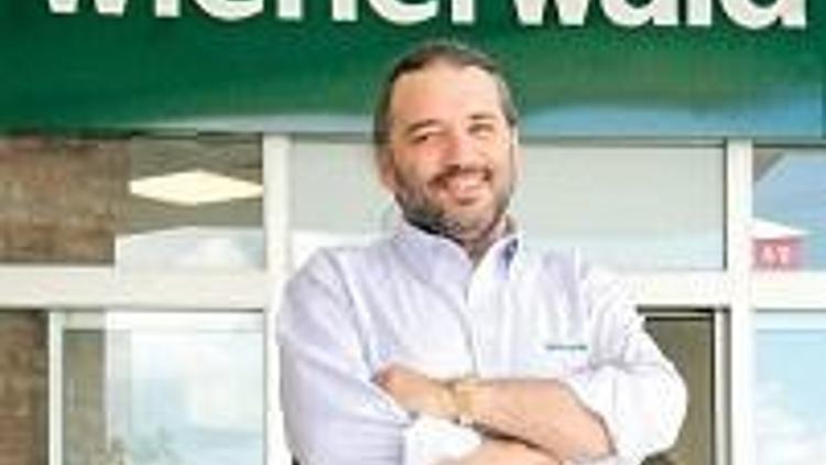 Türkiye’de markalı ‘çevirme piliç’ yok dedi ‘Wienerwald’ı getirdi