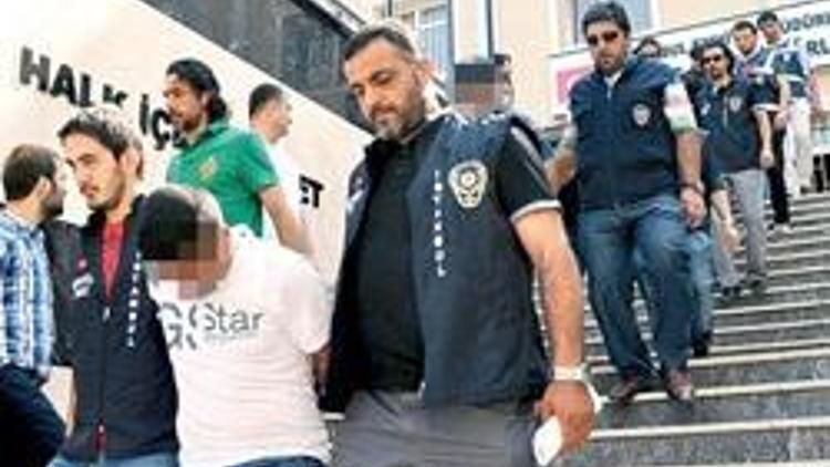 Polis süsüyle cep tuzağı