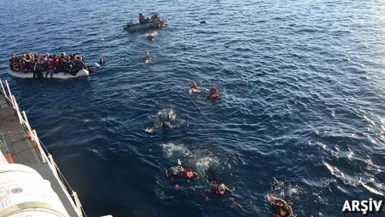 Ege Denizi’nde kurtarılan göçmenler: Maskeli kişiler motorlarımızı denize attı