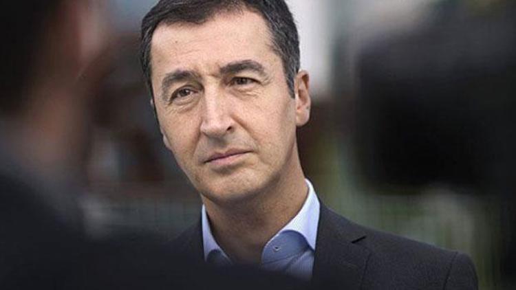 Cem Özdemir: Türkiye Alman askerlerini tehlikeye atıyor