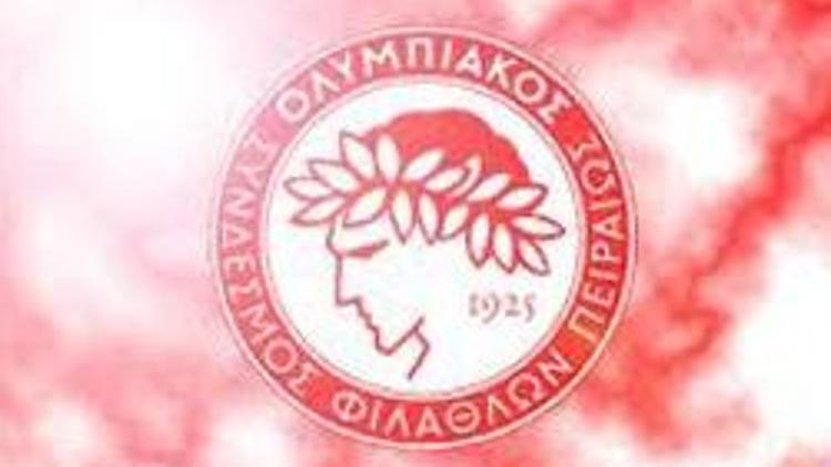 Lider Olympiakos Asterası evinde yıktı