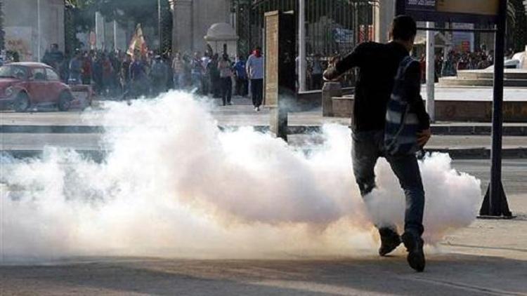 Sabah 7 Hareketi üyelerinin cezalandırılması protestosuna polis müdahalesi