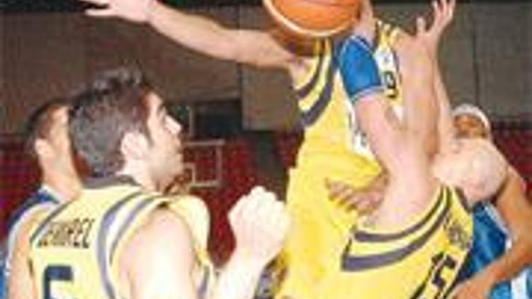 Fenerin ödü koptu: 81-79