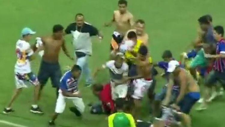 Brezilyadaki futbol maçında görülmemiş kavga