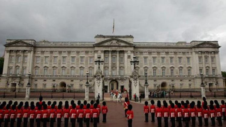 Buckingham Sarayının restorasyon masrafı 150 milyon sterlin