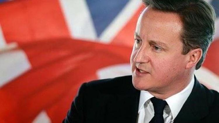 İngiltere Başbakanı David Cameronı telefonda işlettiler