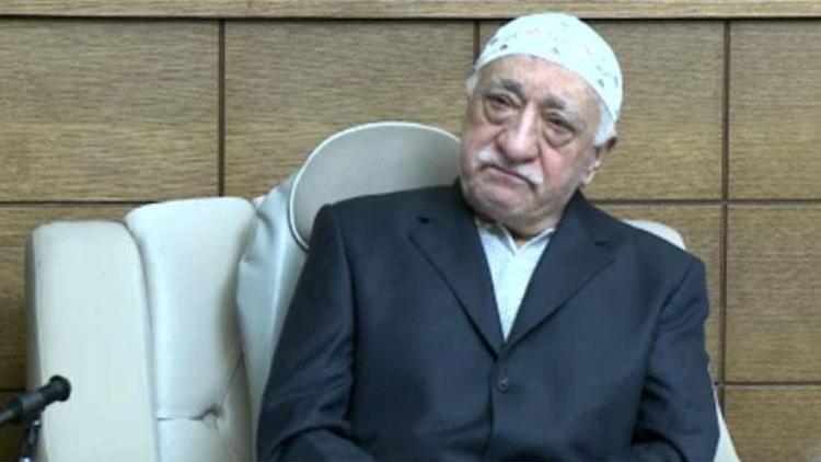 Fethullah Gülen: Kendini kabre daha yakın hissediyorsun