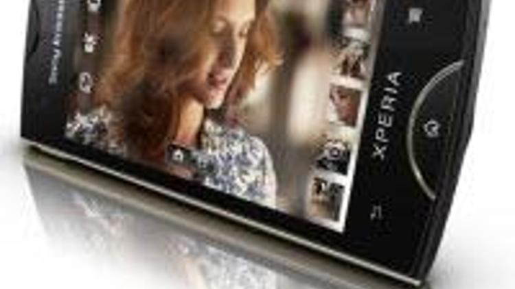 Sony Ericssondan yeni bir telefon daha