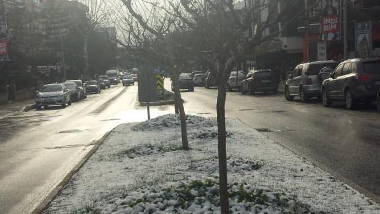 Kar yağışı İstanbul trafiğine iyi geldi