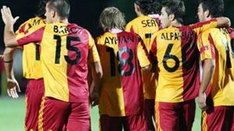 Galatasaray taraftarına merhaba diyor