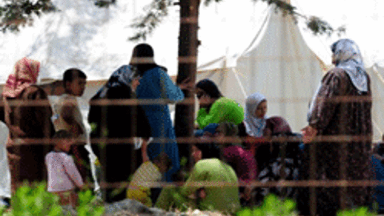 Türkiyeye en az 1 milyon Suriyeli mülteci gelecek