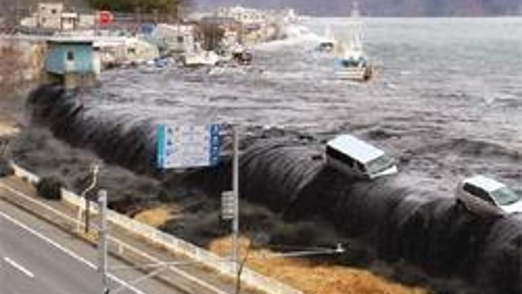 Tsunami vurdu 9.6 milyar dolar zarar etti