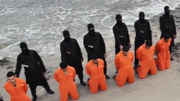 IŞİD 21 Mısırlıyı öldürü, ülkede 7 gün yas ilan edildi