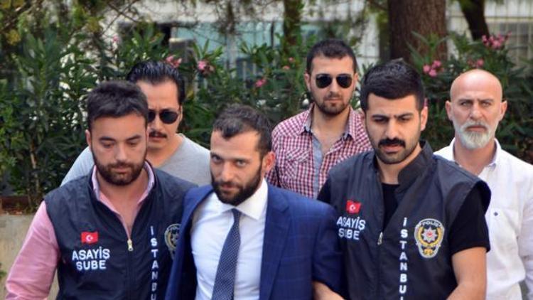 Onur Özbizerdik İstanbulda gözaltına alındı