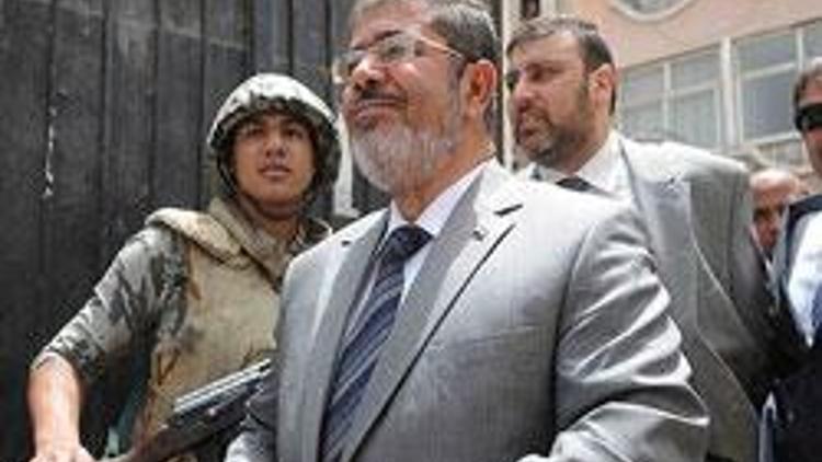 Mursi, ailesiyle telefonda konuştu