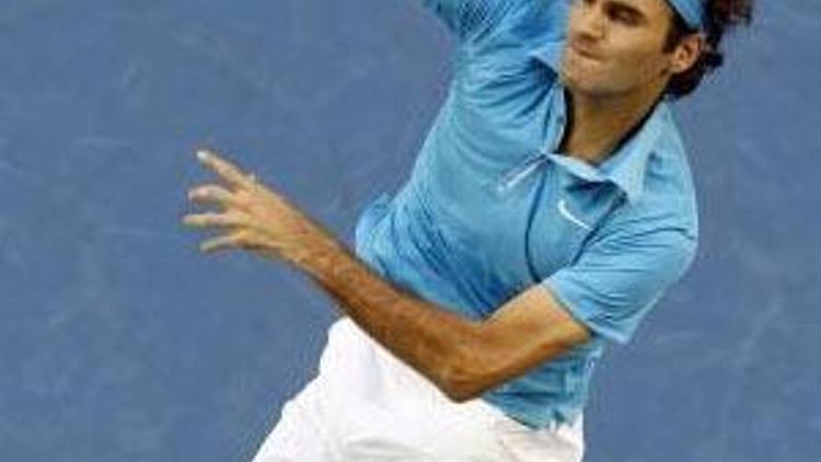 Federer tur atladı