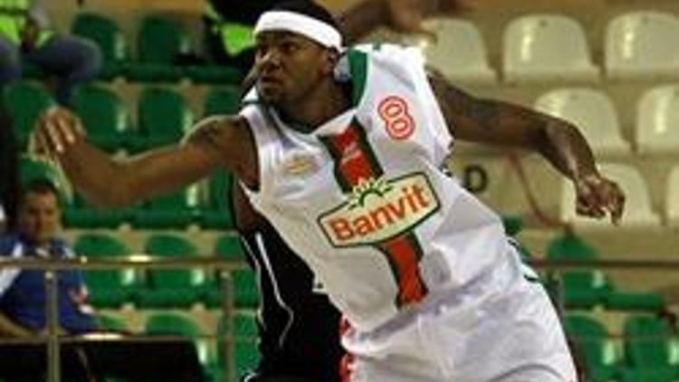 Banvit deplasmanda dağıttı