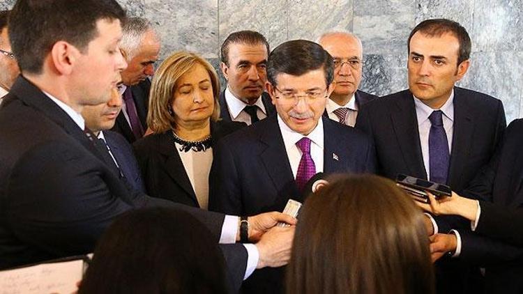 Başbakan Ahmet Davutoğlu: MHPnin tutumu koalisyon mesajı vermez