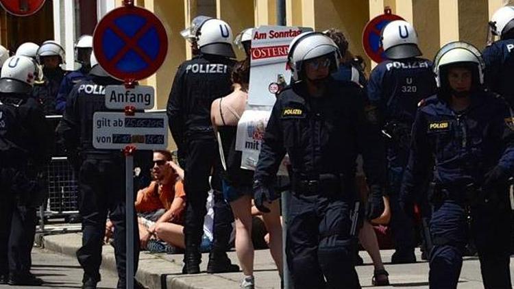 Avusturyada göçmen protestosu