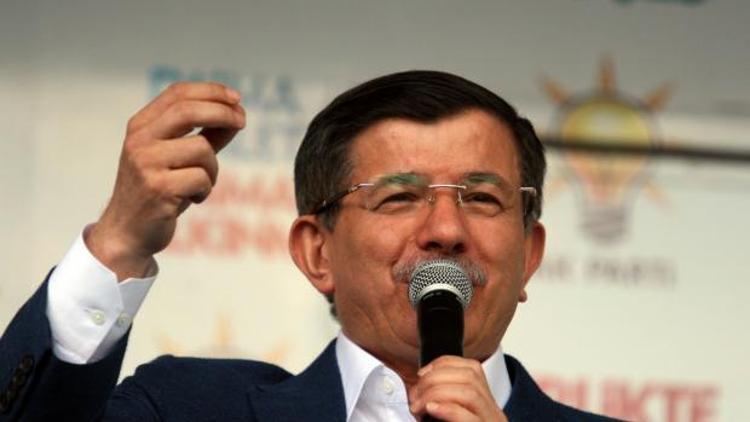 Davutoğlundan kaset tepkisi