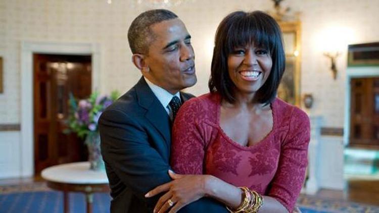 Obama çiftinin geliri 127 bin dolar düştü