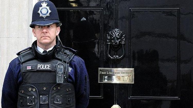 İngiliz polisi ve istihbaratına suçlama