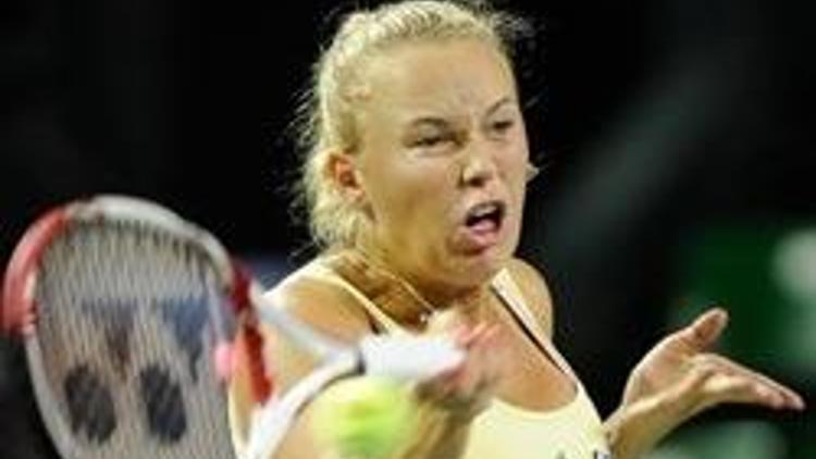 Wozniacki rahat turladı