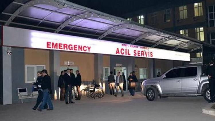 Polis memuru hemşire eşini başından vurdu