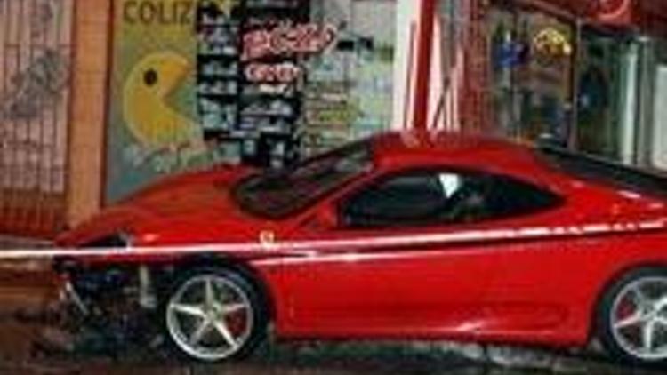 Ferrari eczaneye daldı